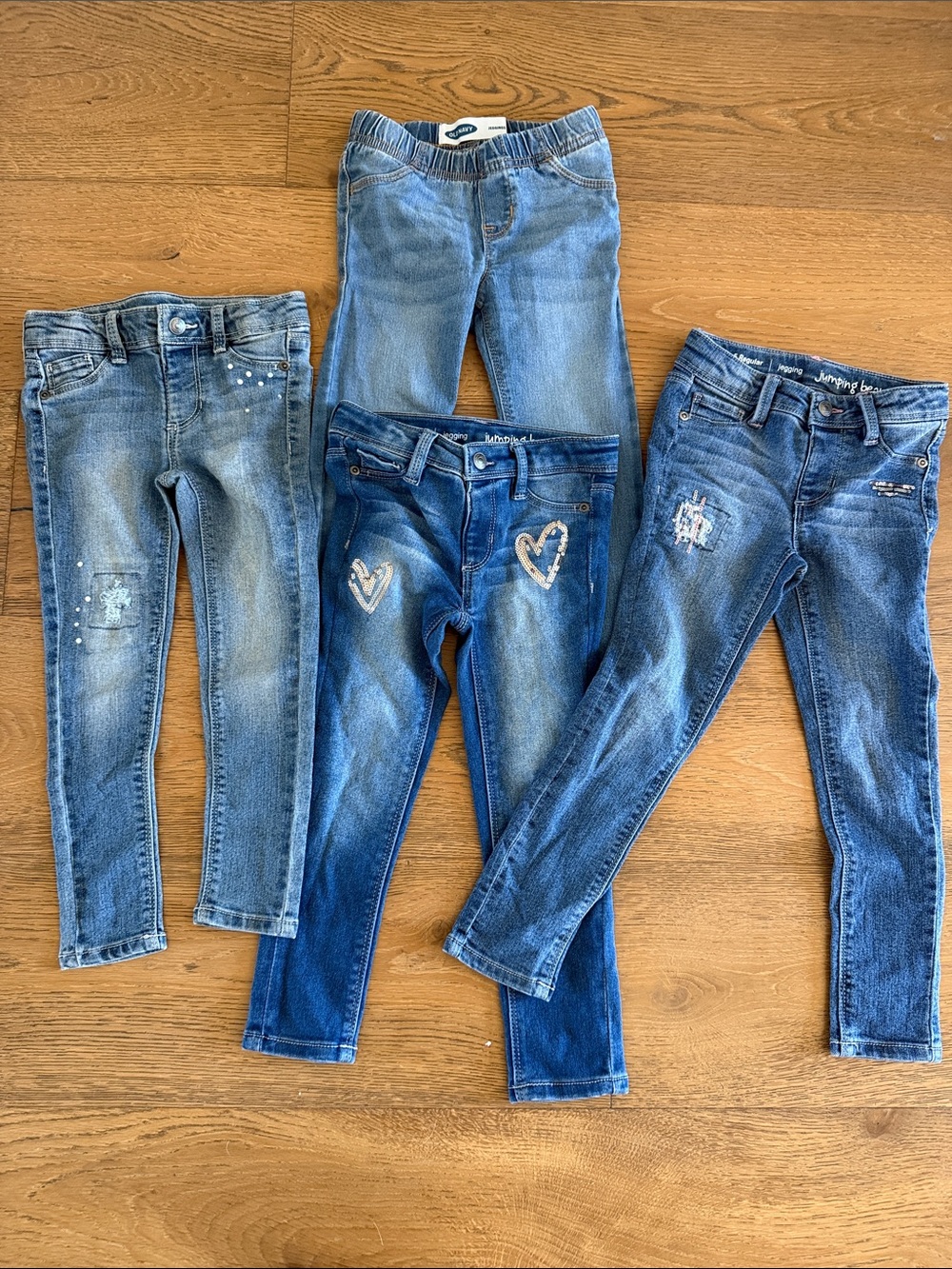 4 pack girls jeggings size 4/4T and 5 by Old Navy and Jumping Beans